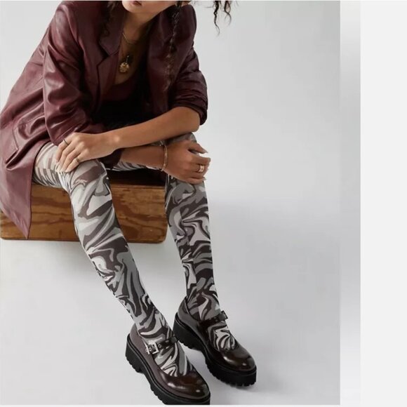 One Size - FREE PEOPLE Black Gray & White TIME WARP Tights Hosiery NEW Sealed - Picture 4 of 6